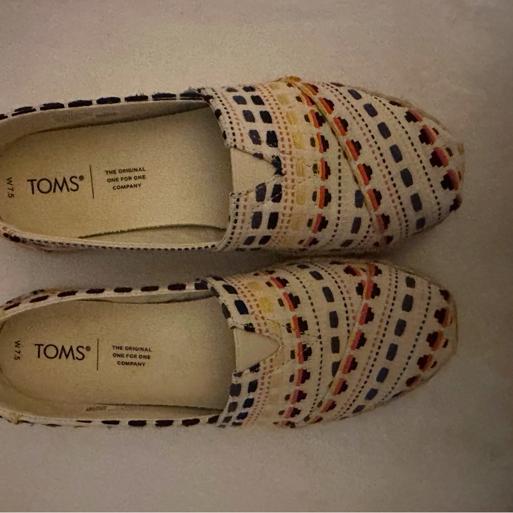 Aztec Toms - Picture 2 of 2